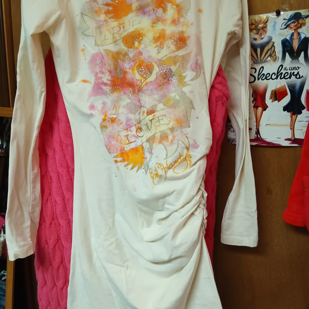 Ed Hardy Cream Long Sleeve Women's Top - Picture 4 of 7